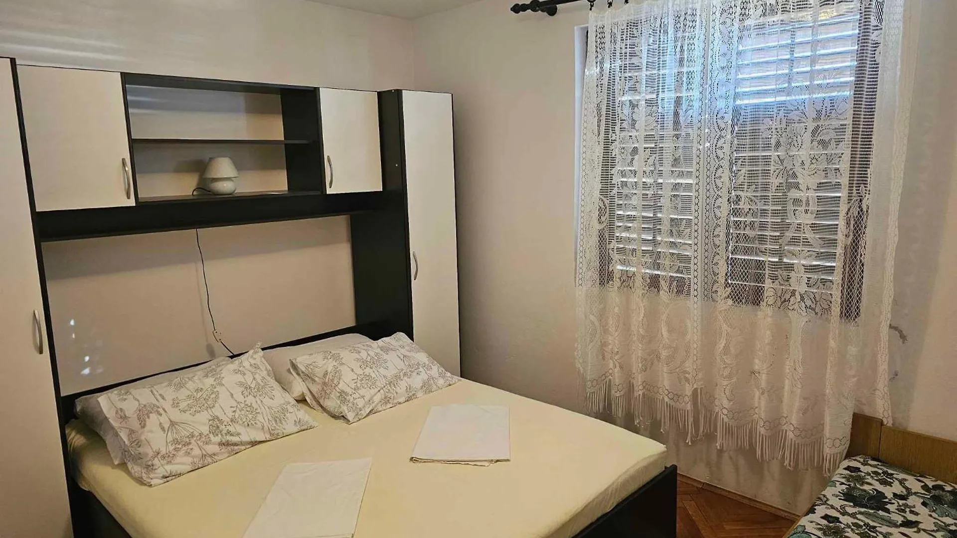 Apartment In Novi Vinodolski 51455