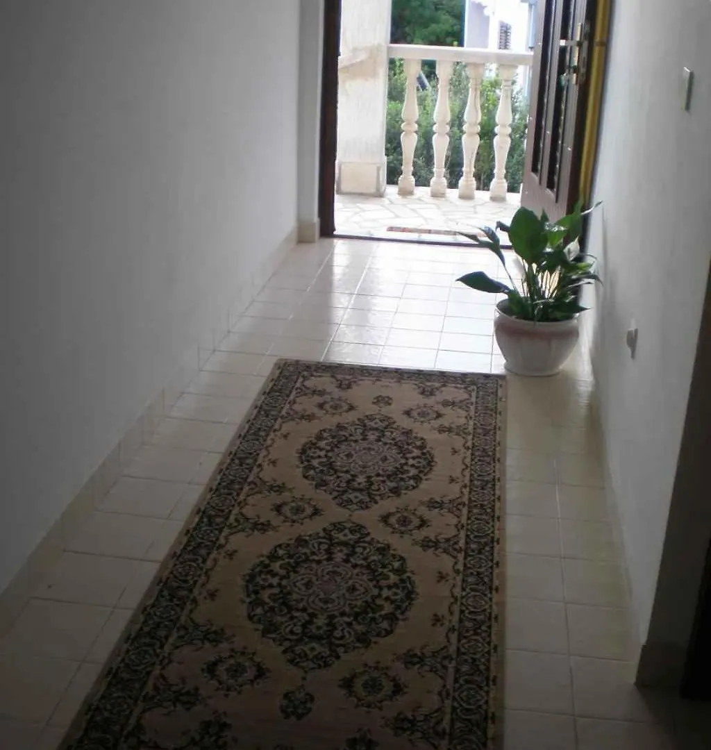 Apartment In Novi Vinodolski 51455