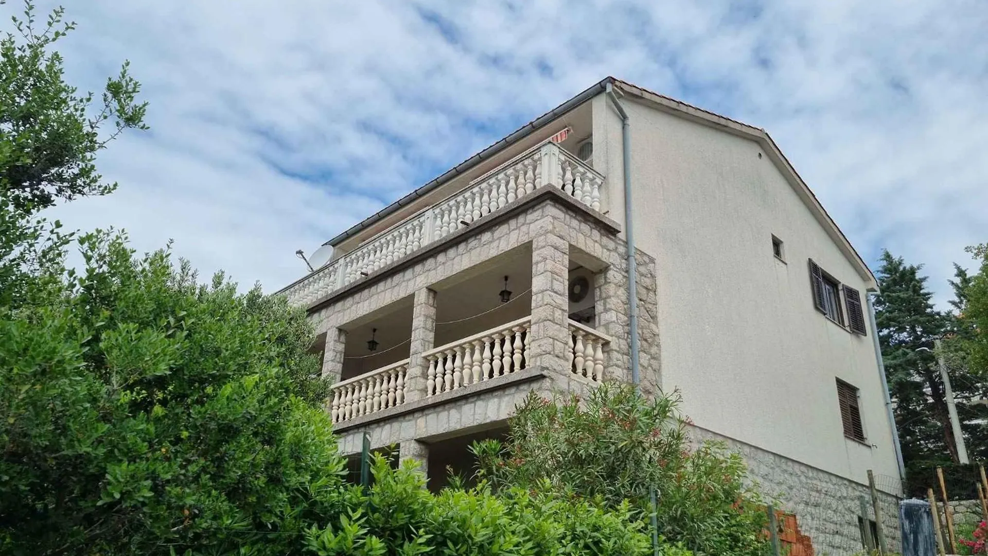 Apartment In Novi Vinodolski 51455